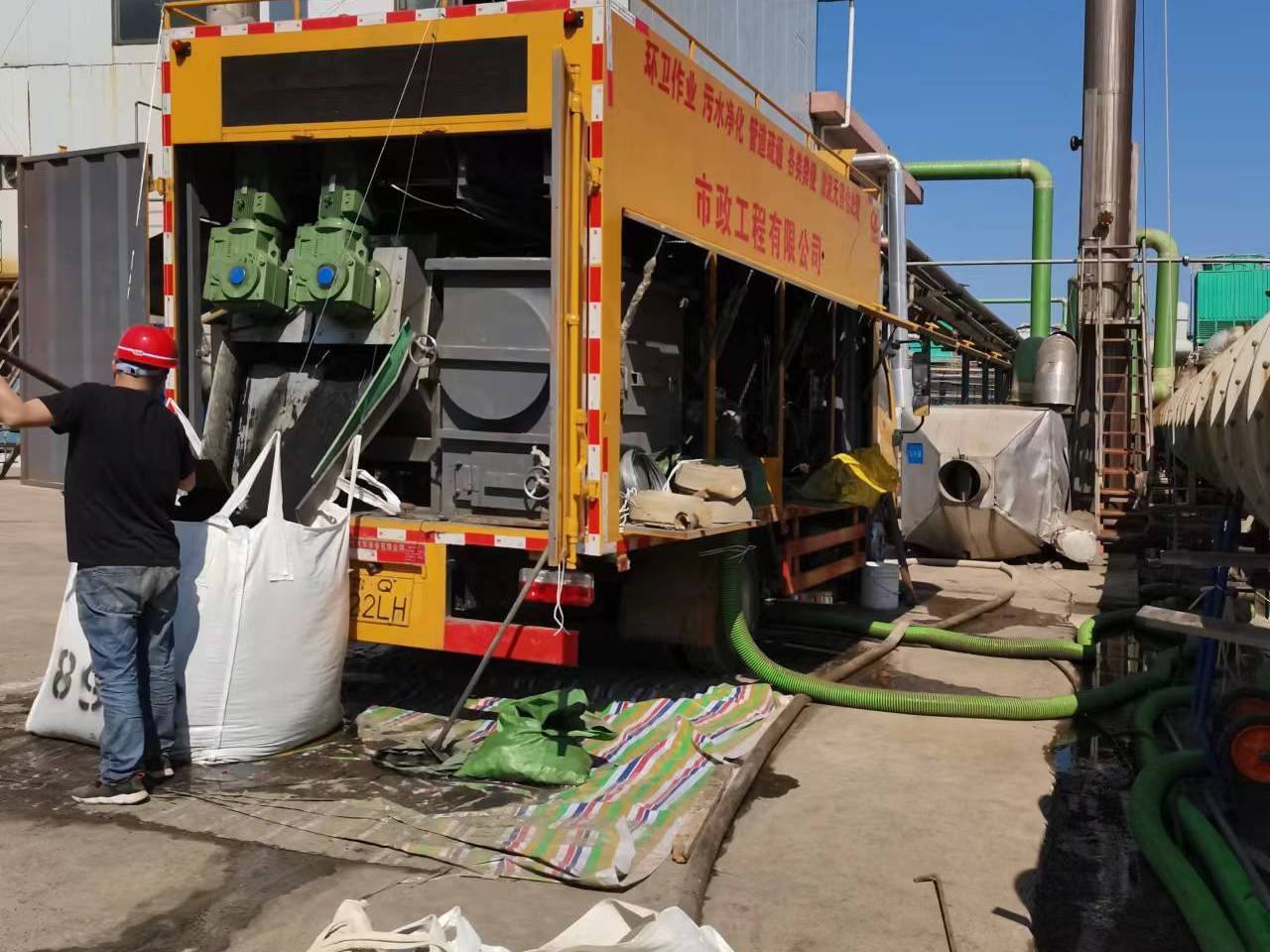 高要淤泥压干处理